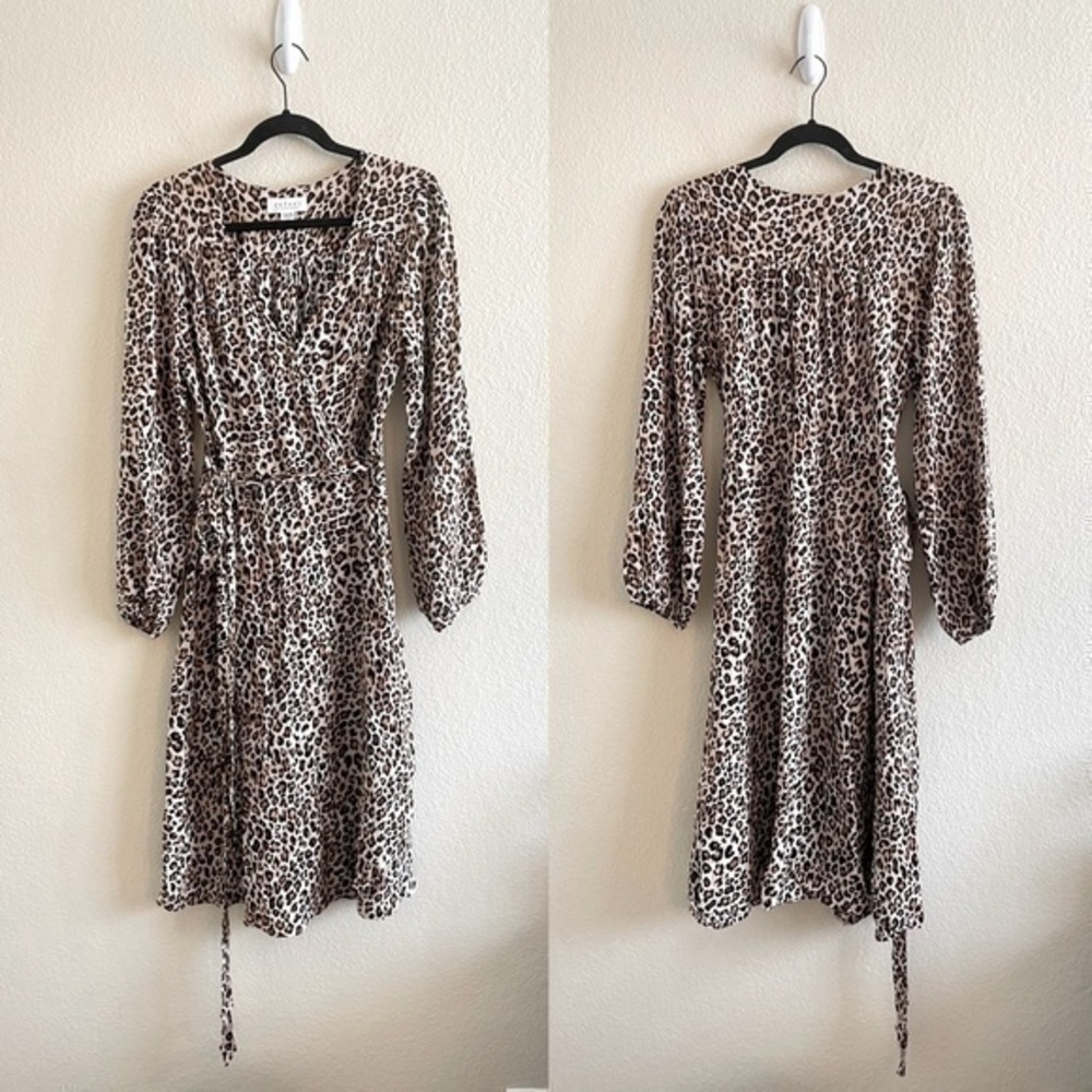 Velvet by Graham and Spencer Leopard Pint Long Sleeve Wrap Dress Mini Size Small